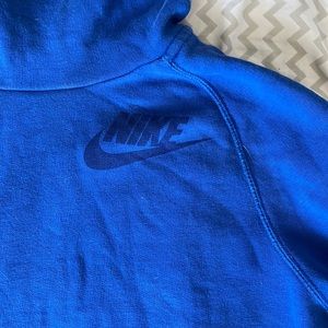 nike pullover hoodie